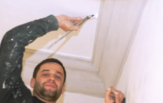 Stuck-Azubi - Kompetenzzentrum für Ausbau und Fassade - Maler, Stuckateurausbildung